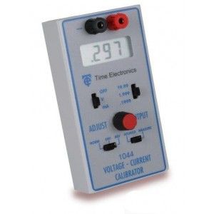 TE1044 — калибратор постоянного напряжения и тока